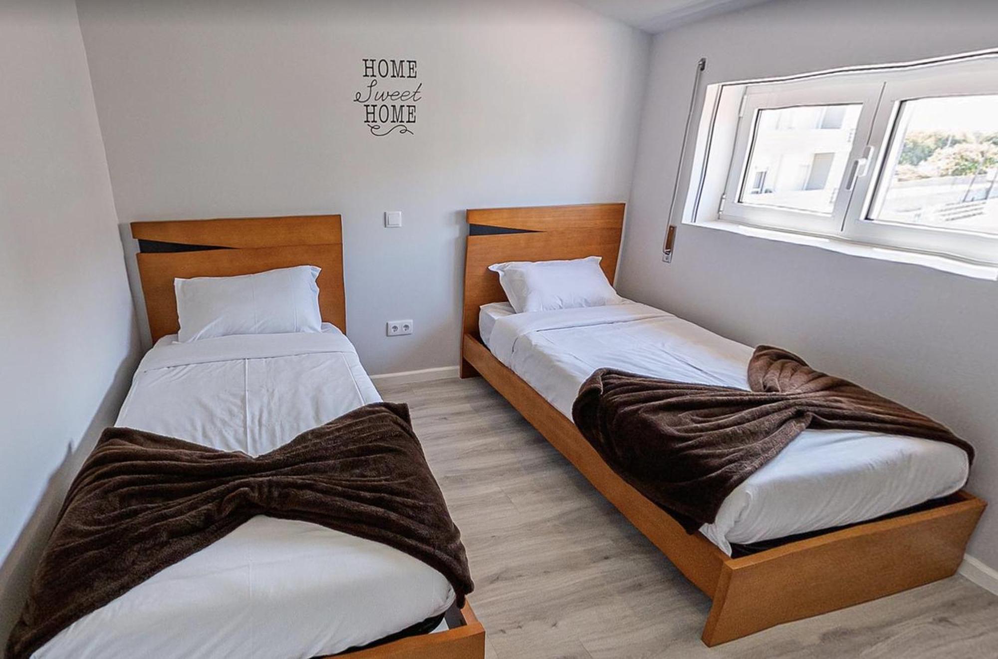 We Are Hostel Povoa de Varzim Bagian luar foto